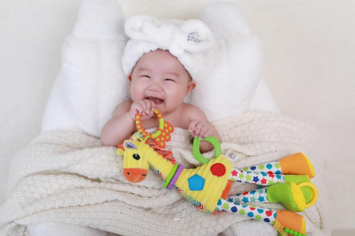 黑河怀孕多久会长痘痘